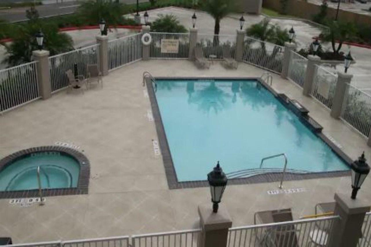 Hampton Inn Orange Exteriör bild