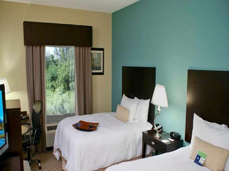 Hampton Inn Orange Exteriör bild