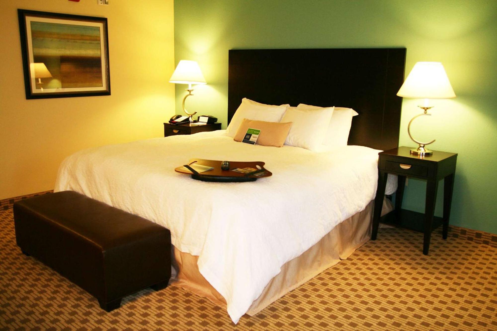 Hampton Inn Orange Exteriör bild
